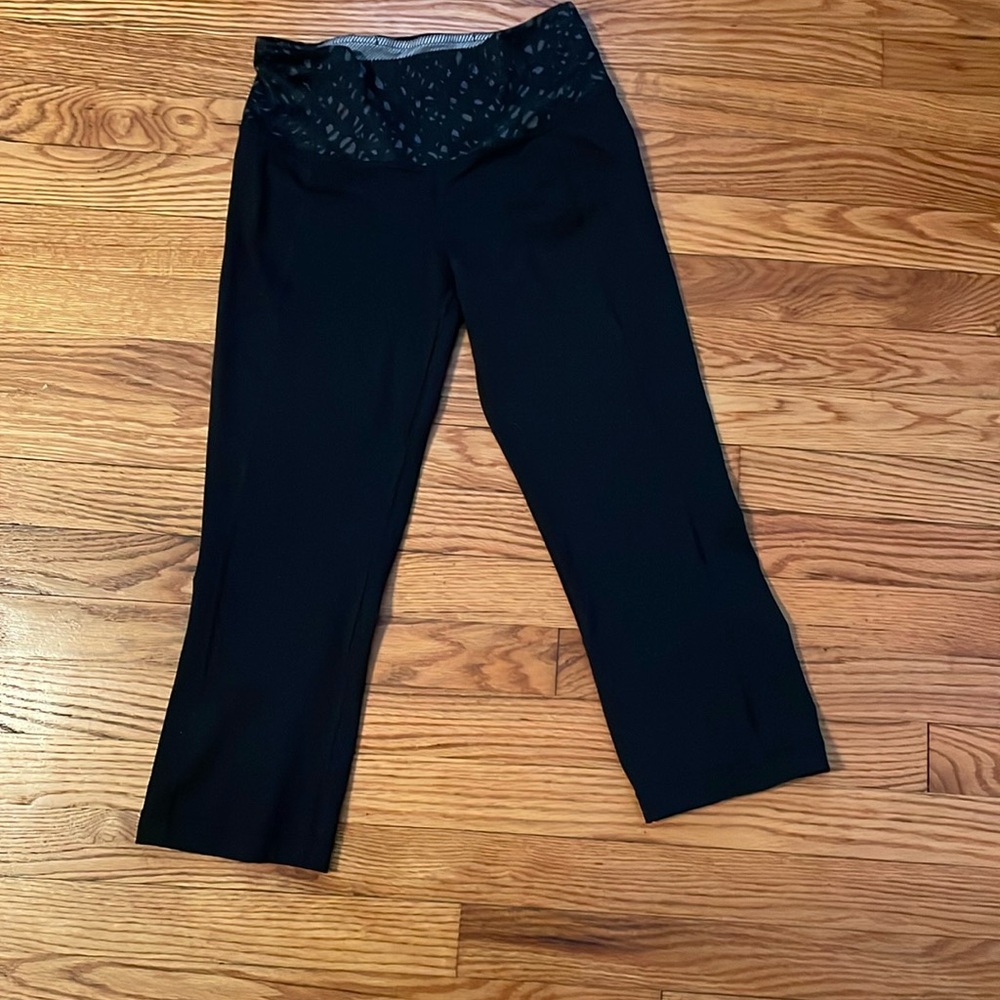 Lululemon Cropped Athletic Pants Size 4